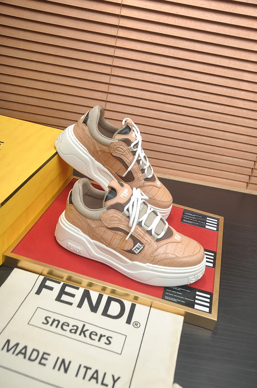 Men's shoes 💰600💶 [Fendi] The latest casual sports shoes 🔥 Many 💑 stars have the same style FD match. The original version is a one-to-one replica. Designer Kim Jones's first fendi match and Donkey brand Trainer basketball sneakers. Material: Original silk mesh. Lining: Breathable mesh. Packaging: Original 1:1 matching high-end packaging. Size: 38-45 (45 is custom-made and cannot be returned or exchanged)